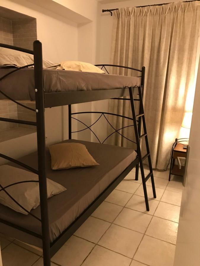 Modern City Center Apartment Preveza Marina Buitenkant foto