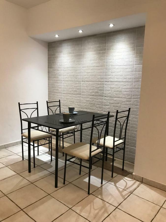 Modern City Center Apartment Preveza Marina Buitenkant foto